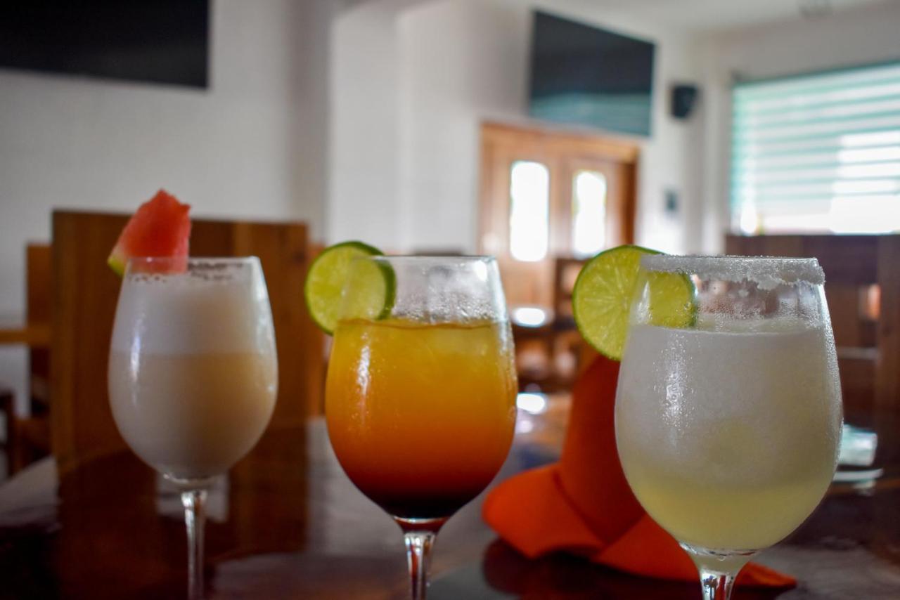 Hotel Maria De Lourdes Cancun Bagian luar foto