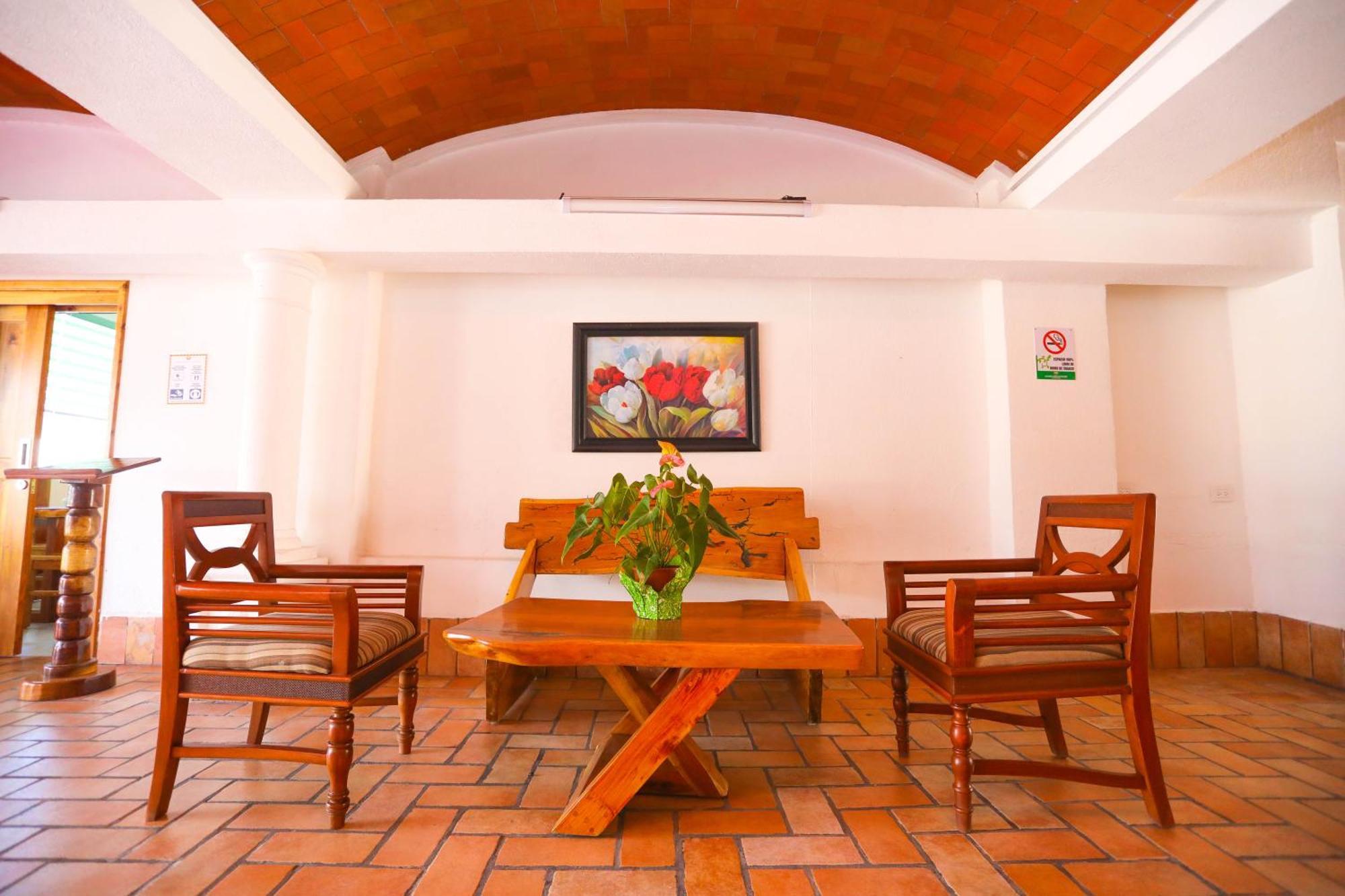 Hotel Maria De Lourdes Cancun Bagian luar foto
