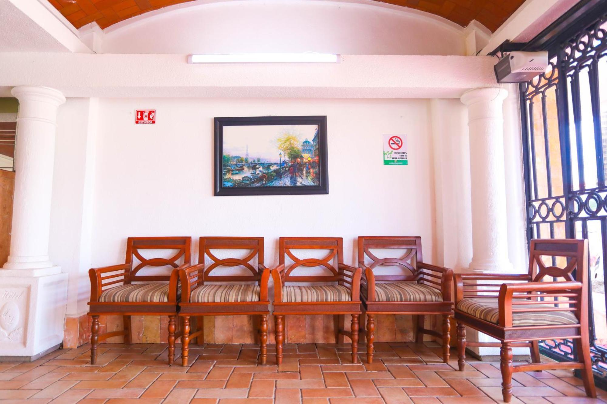 Hotel Maria De Lourdes Cancun Bagian luar foto