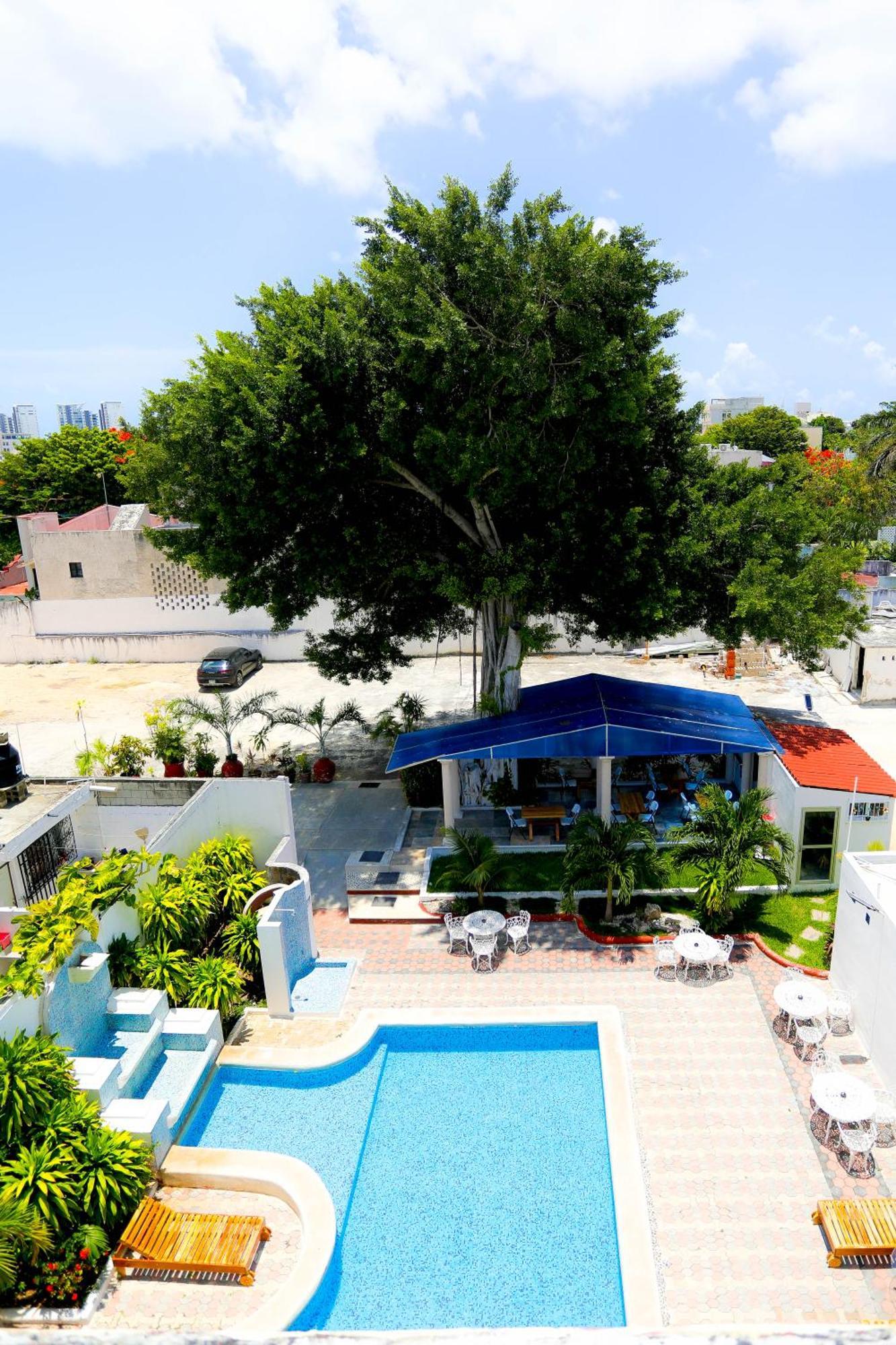 Hotel Maria De Lourdes Cancun Bagian luar foto