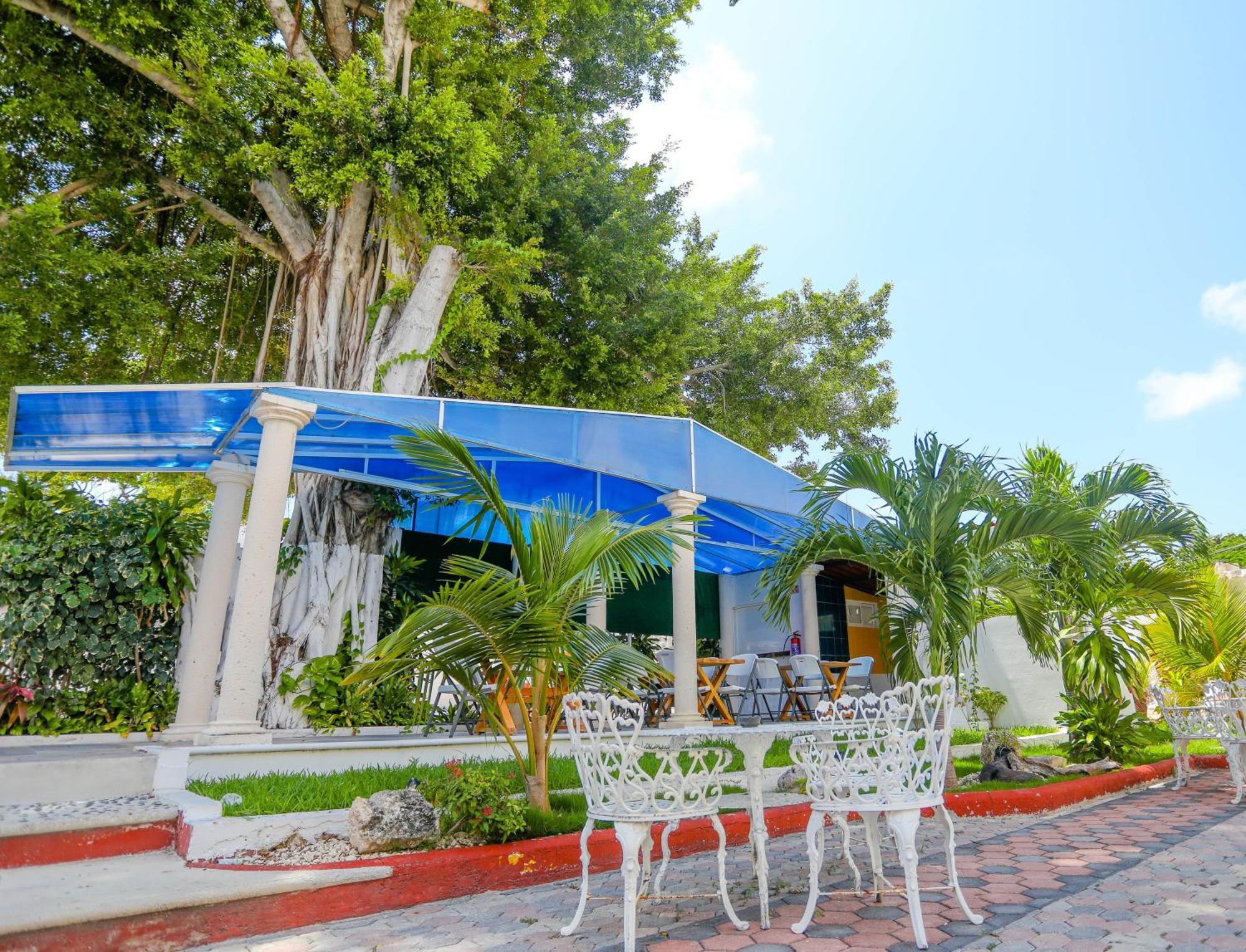 Hotel Maria De Lourdes Cancun Bagian luar foto